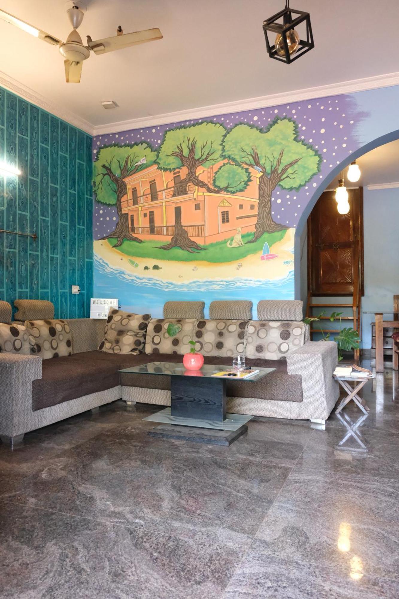Last Minute Trip Hostel Morjim Esterno foto