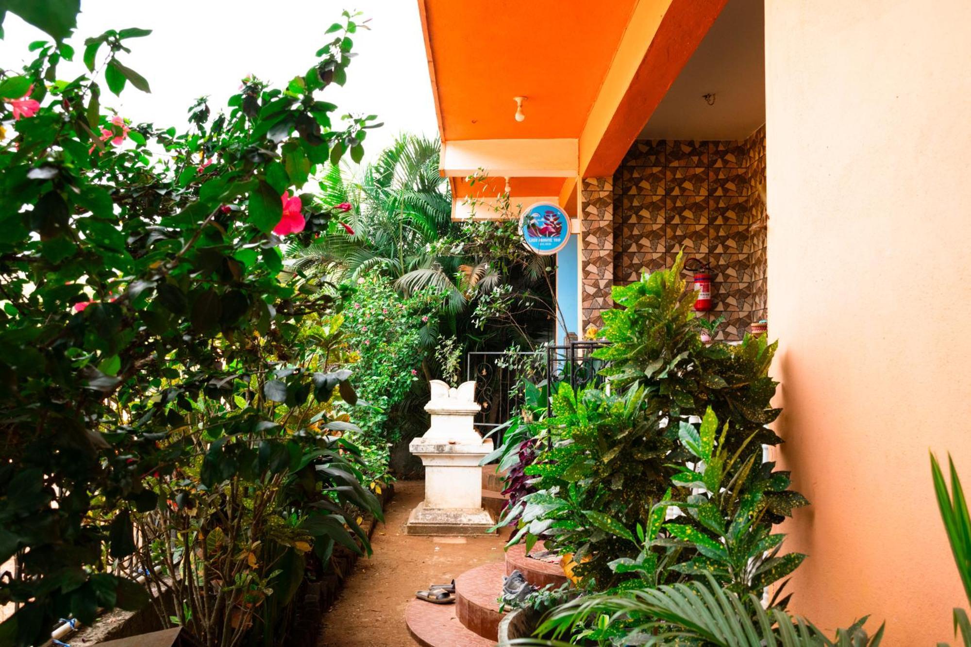 Last Minute Trip Hostel Morjim Esterno foto