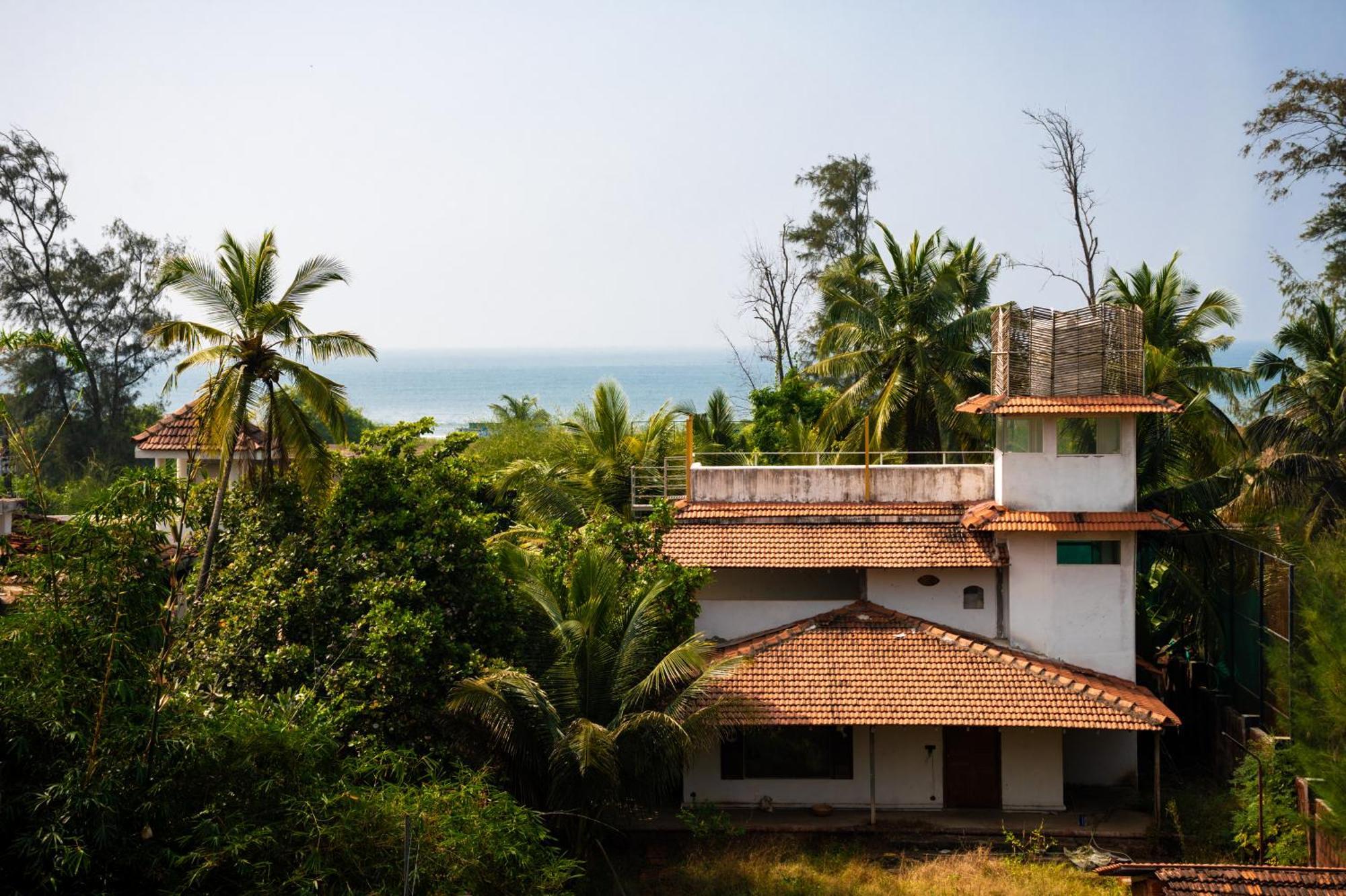 Last Minute Trip Hostel Morjim Esterno foto